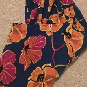 LulaRoe Floral Print Leggings with Vibrant Colors